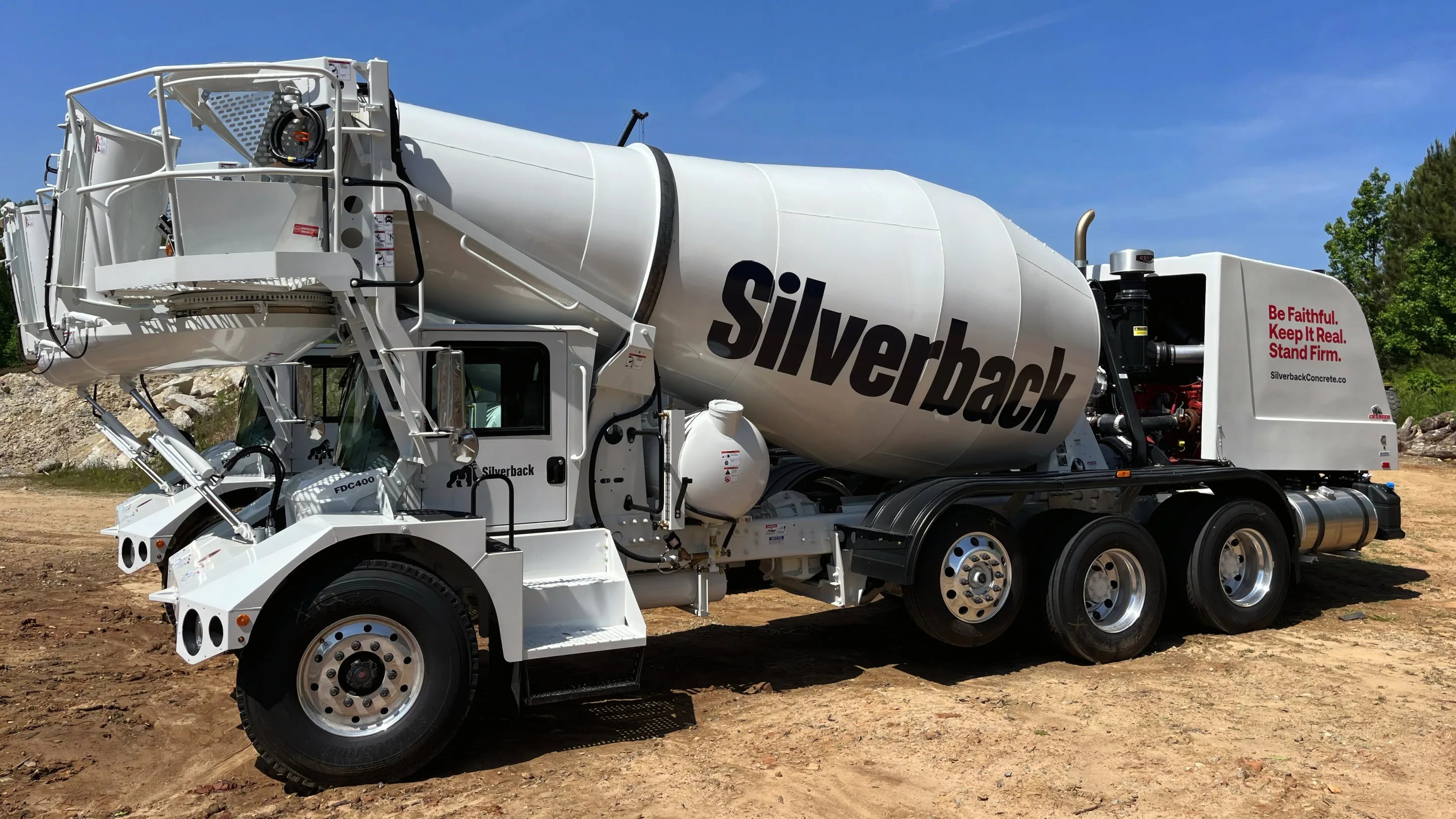 Silverback_ID_Wide_12